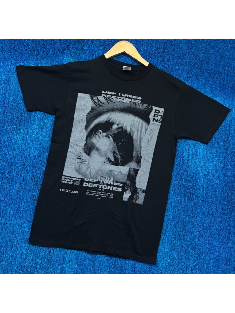 Deftones Saturday Night Fever Rock T-Shirt Size Medium - Picture 3 of 4